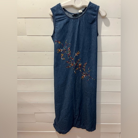 VANITY FAIR – Embroidered Denim Dress – Size 16 - Picture 6 of 10